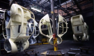 Koetsen van de 2CV in de fabriek in Levallois, Frankrijk